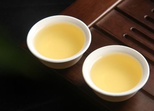 雾霾天嗓子一不舒服就吃润喉糖 喝茶就可以治慢性咽炎