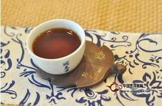 润元昌2015年金芽贡饼熟茶开汤评测